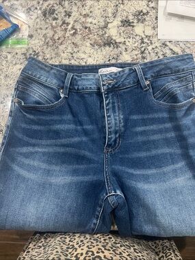 KanCan Medium Blue High-Rise Stretch Jeans